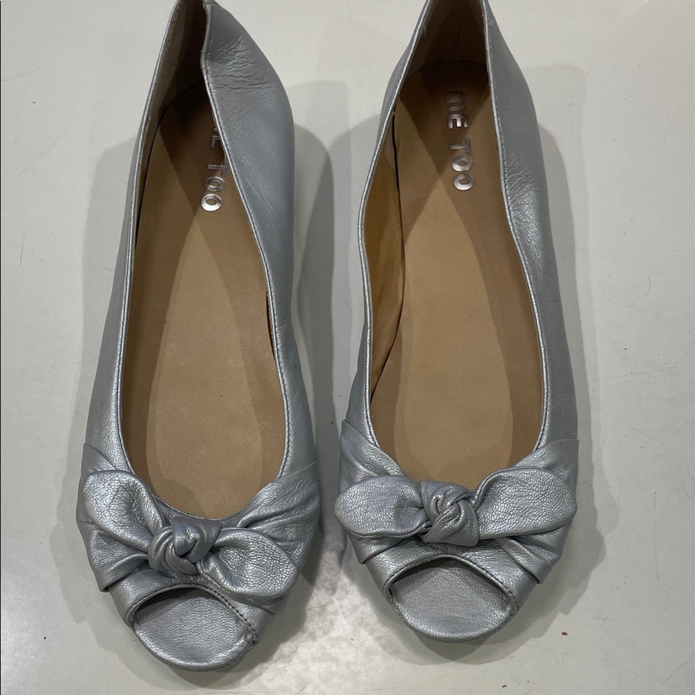 Me Too Metallic Silver Peep Toe Flats